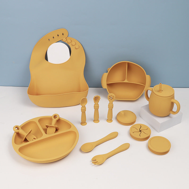 Little Luxe: Premium 15-Piece Silicone Feeding Set for Babies & Toddlers