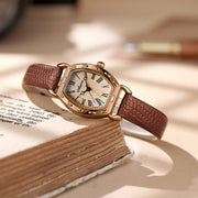 Timeless Elegance – Women’s Retro Barrel Quartz Watch