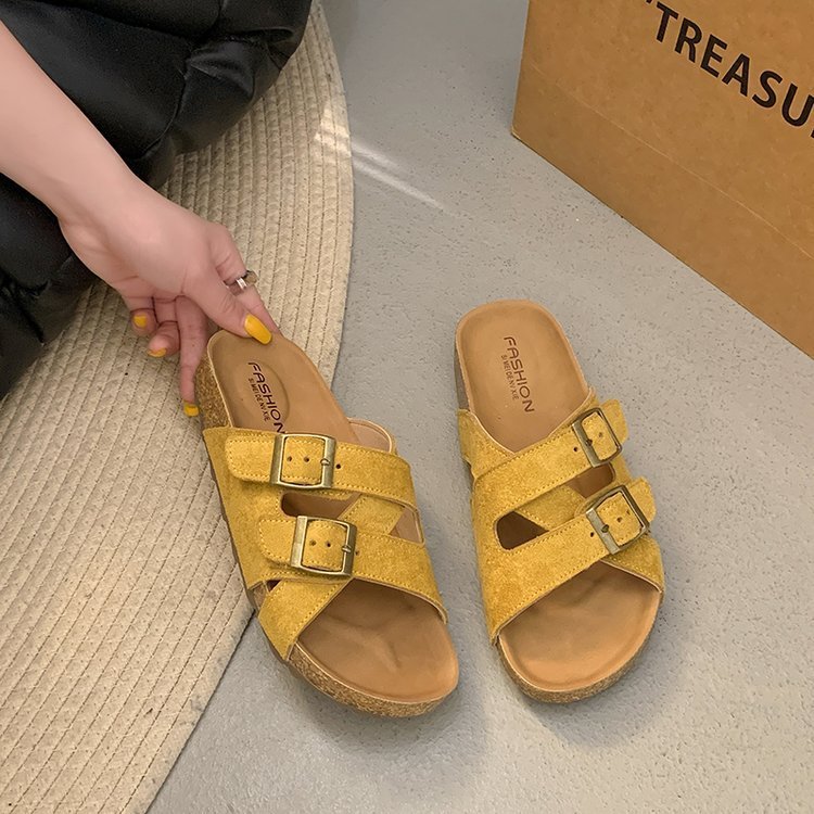 Elegance Elevated: Soft Leather Platform Slippers for Women