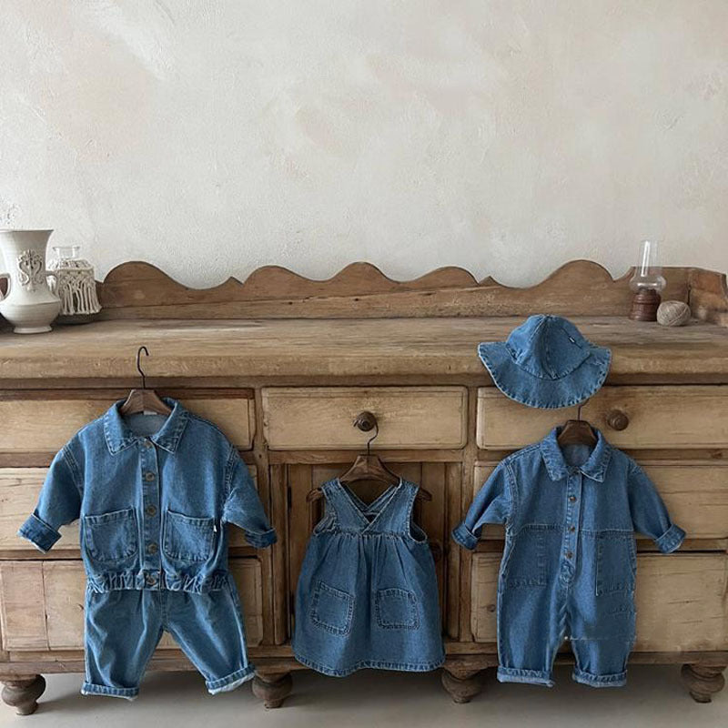 Minimalist Luxe Baby Romper with Pocket Detail