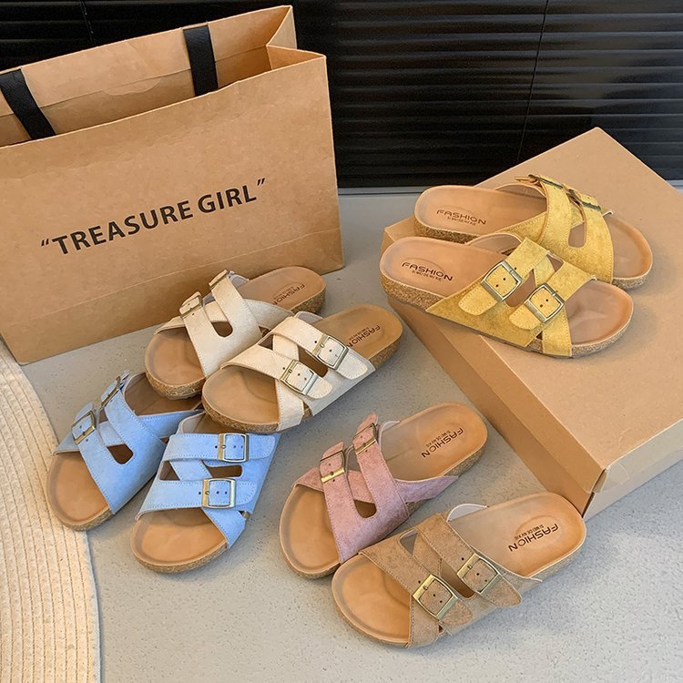 Elegance Elevated: Soft Leather Platform Slippers for Women