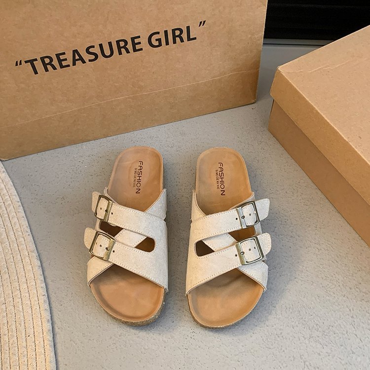 Elegance Elevated: Soft Leather Platform Slippers for Women