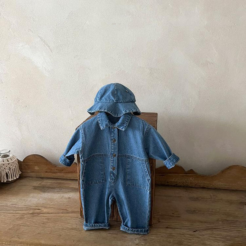 Minimalist Luxe Baby Romper with Pocket Detail