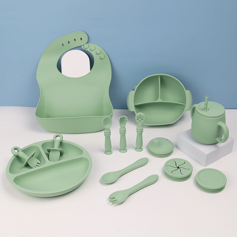 Little Luxe: Premium 15-Piece Silicone Feeding Set for Babies & Toddlers